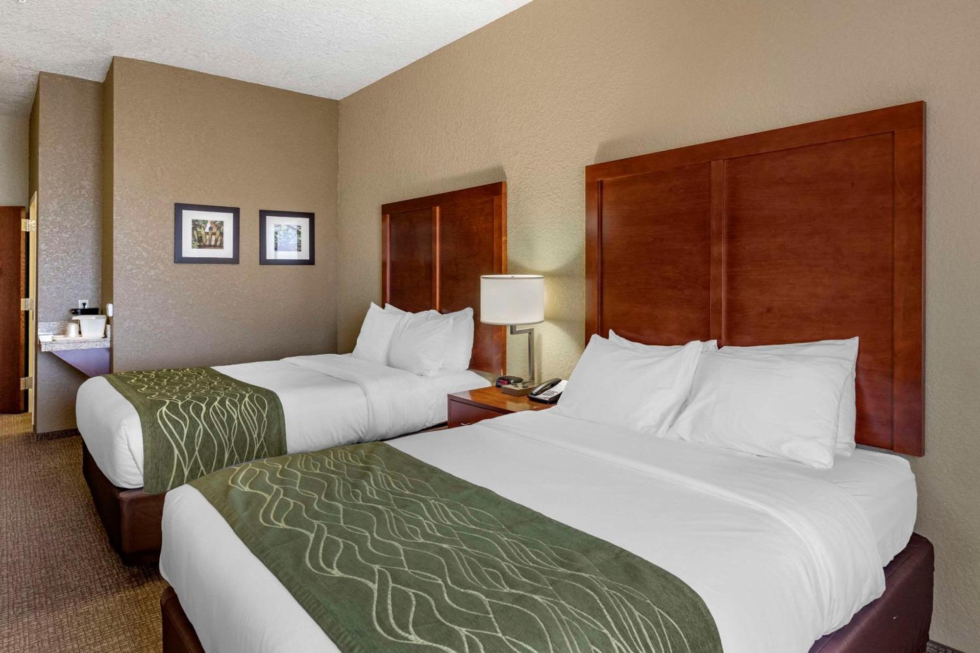Comfort Inn & Suites Cheyenne Exterior foto