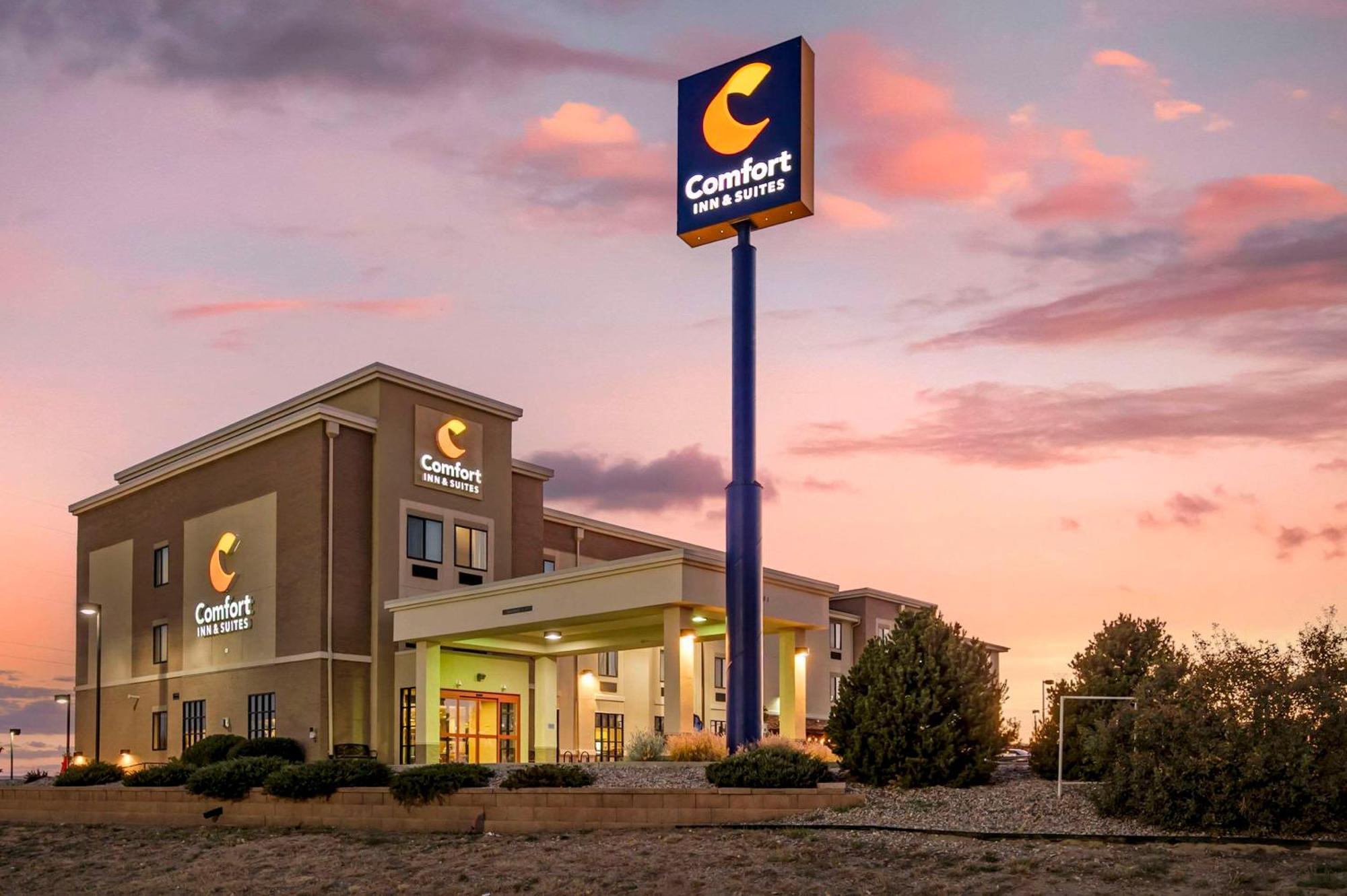 Comfort Inn & Suites Cheyenne Exterior foto